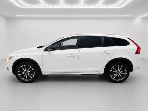 Used 2016 Volvo V60 T5 Cross Country AWD/4WD image 6