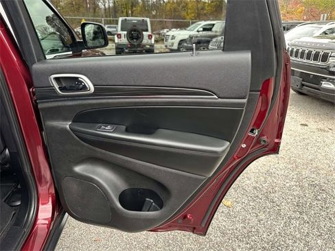 Certified 2019 Jeep Grand Cherokee Limited image 24