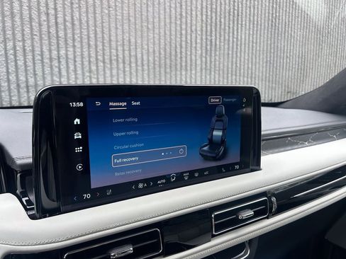 New 2026 Lincoln Aviator Black Label AWD/4WD image 39