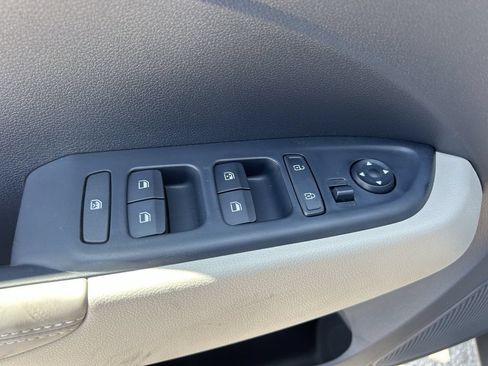 New 2026 Hyundai Venue SEL FWD image 22