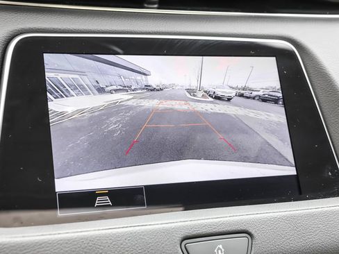 Used 2023 Cadillac XT4 Sport AWD/4WD image 8