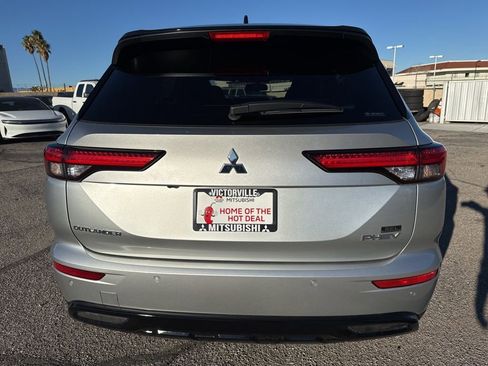 New 2025 Mitsubishi Outlander SEL Black Edition image 6