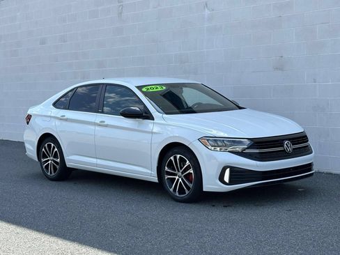 Used 2023 Volkswagen Jetta Sport FWD image 7