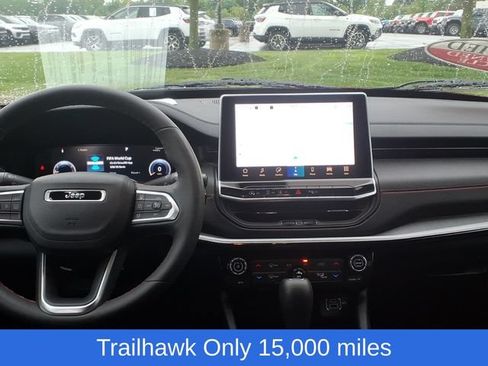 Certified 2024 Jeep Compass Trailhawk w/ Trailhawk Elite Group AWD/4WD image 11