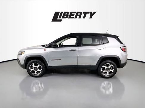 Used 2022 Jeep Compass Trailhawk w/ Sun and Sound Group AWD/4WD image 4