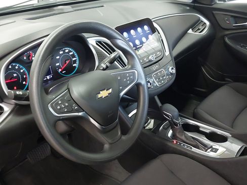 Used 2024 Chevrolet Malibu LT image 17
