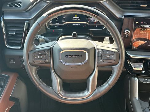 Used 2025 GMC Sierra 1500 Denali Ultimate image 25