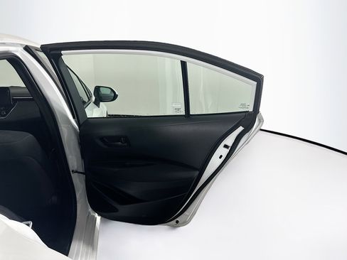 Used 2024 Toyota Corolla LE image 28