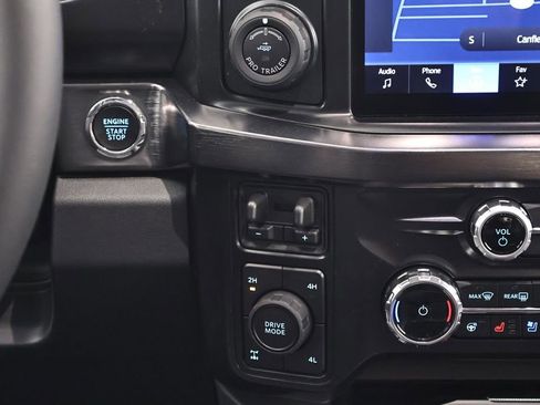 New 2026 Ford F350 Lariat w/ Black Appearance Package image 24