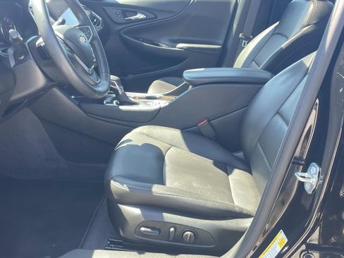 Used 2023 Chevrolet Malibu LT FWD image 17
