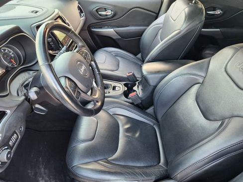 Used 2020 Jeep Cherokee High Altitude image 13