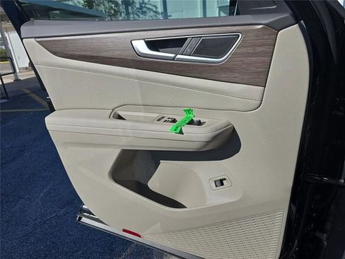 New 2026 Volkswagen Atlas SEL image 16