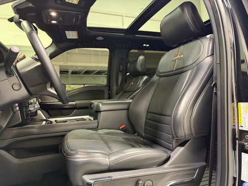 Used 2024 Ford F350 Platinum image 44