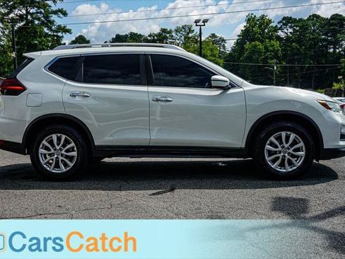 Used 2018 Nissan Rogue SV FWD image 9