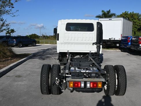 New 2025 Chevrolet Low Cab Forward RWD image 6