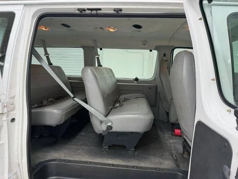 Used 2003 Ford E-350 and Econoline 350 XL RWD image 29