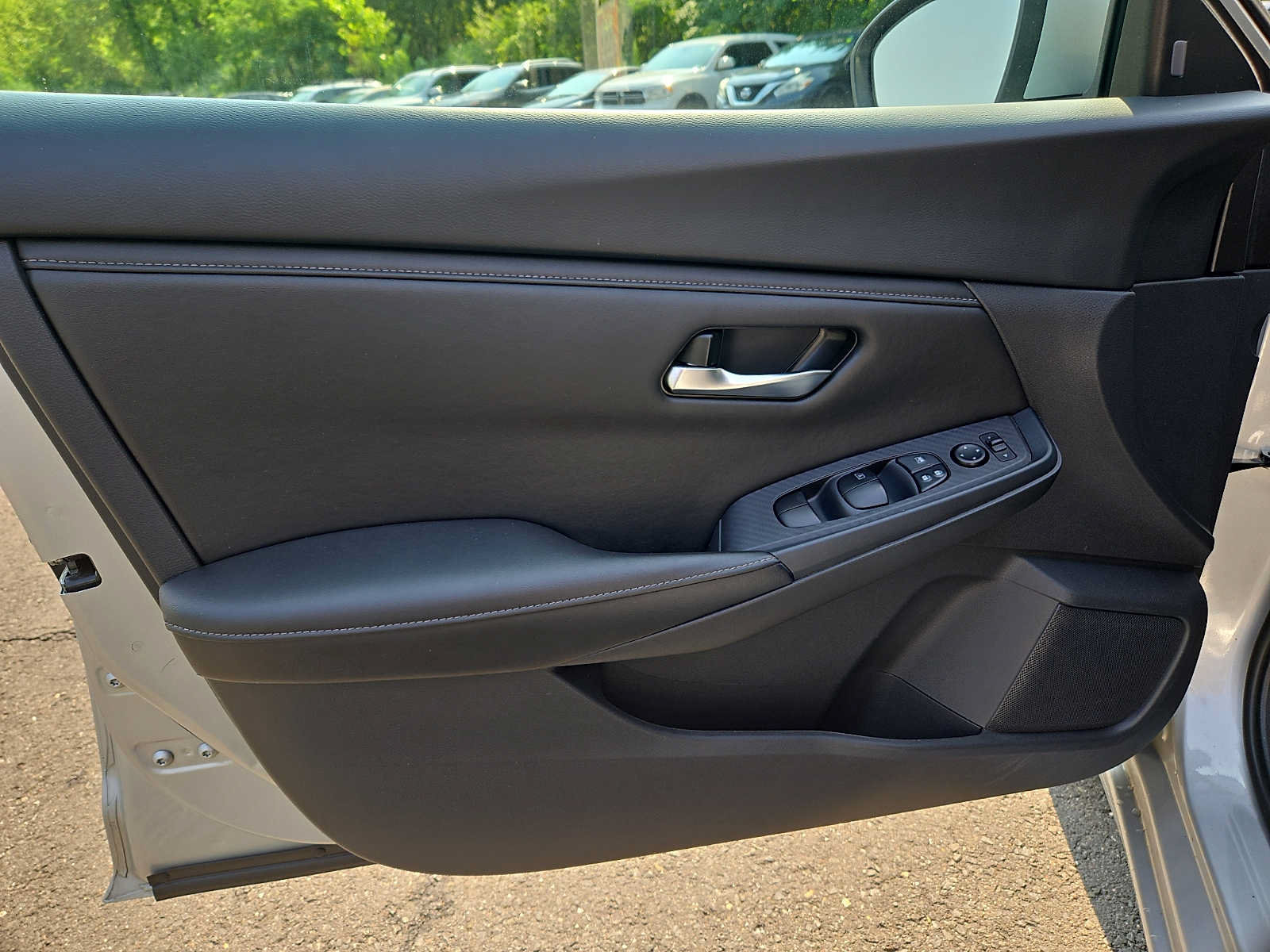 Used 2023 Nissan Sentra SV w/ All-Weather Package FWD image 12