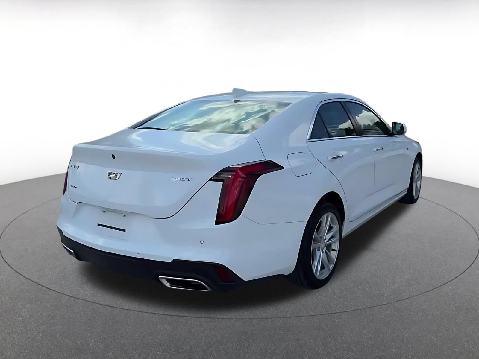 Used 2026 Cadillac CT4 Luxury AWD/4WD image 13