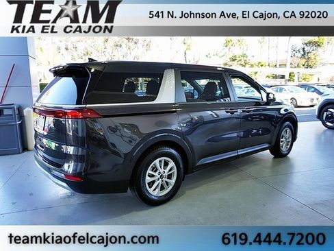 Certified 2024 Kia Carnival LX image 8
