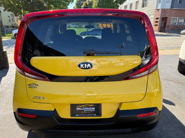 Used 2020 Kia Soul LX FWD image 5
