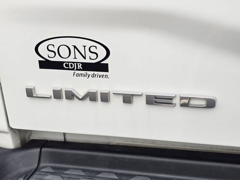 Used 2020 RAM 2500 Limited AWD/4WD image 12