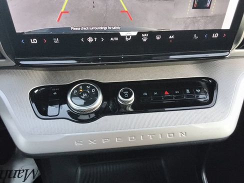 Used 2025 Ford Expedition Active RWD image 44