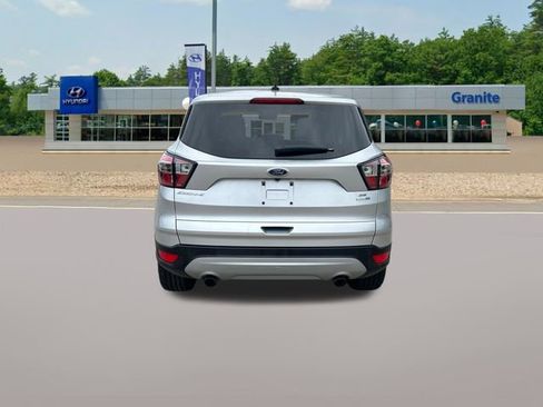 Used 2017 Ford Escape SE w/ SE Cold Weather Package AWD/4WD image 9
