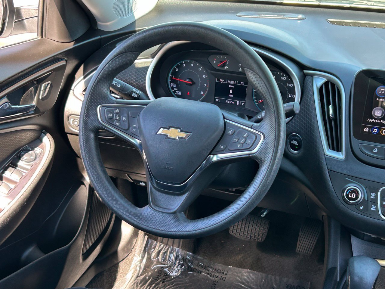 Used 2024 Chevrolet Malibu LT FWD image 16