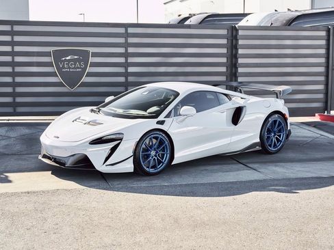 Used 2023 McLaren Artura RWD image 7