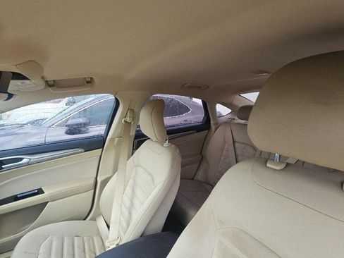 Used 2013 Ford Fusion SE image 9