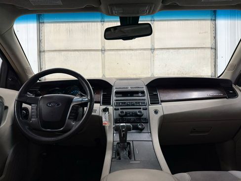 Used 2010 Ford Taurus SEL image 27
