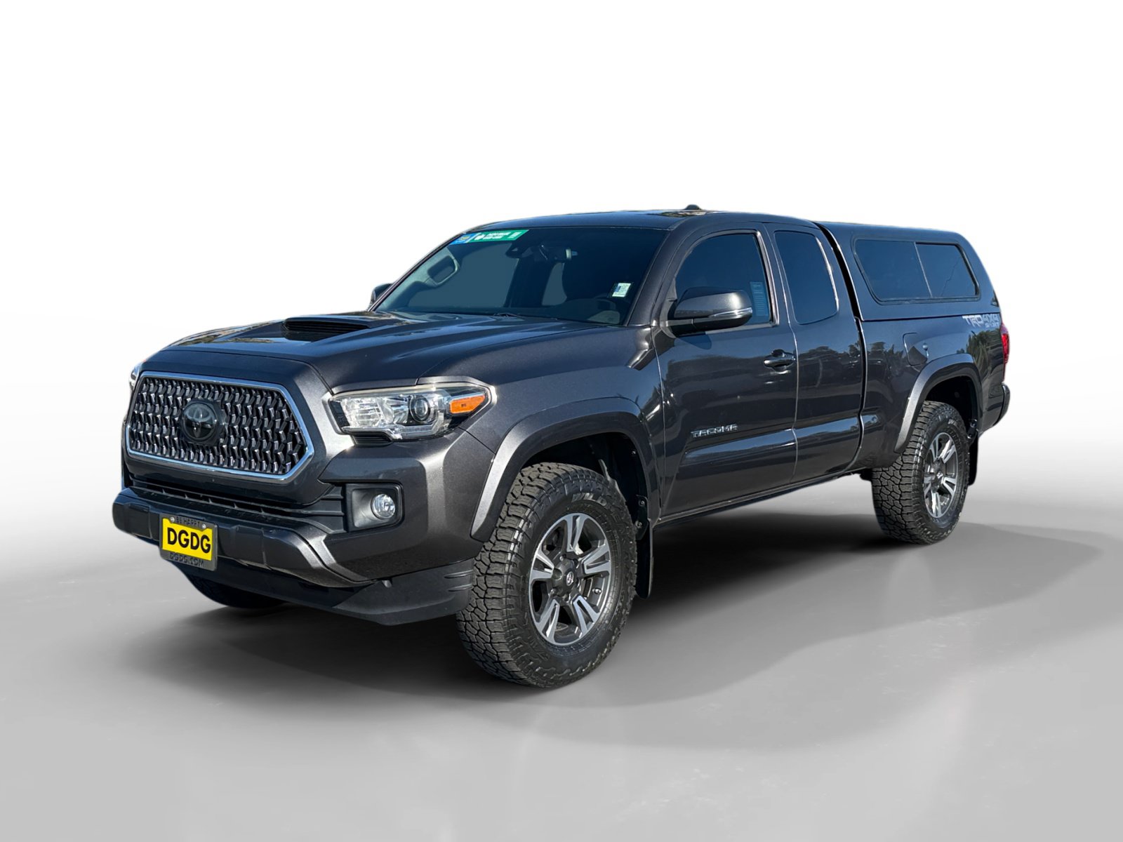 Used 2018 Toyota Tacoma TRD Sport AWD/4WD image 1