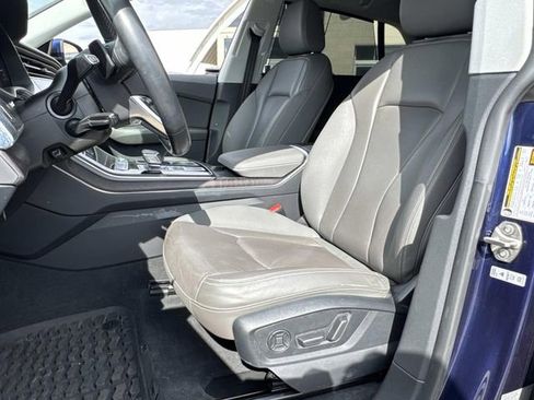 Used 2021 Audi Q8 Prestige w/ Prestige Package AWD/4WD image 17