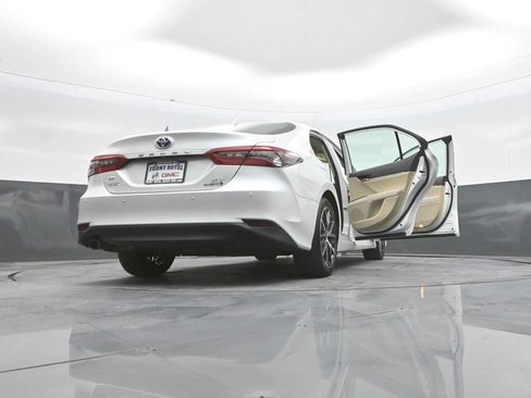 Used 2024 Toyota Camry XLE w/ Navigation Package FWD image 48
