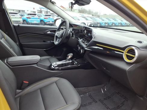 Certified 2024 Chevrolet Trax ACTIV w/ Driver Confidence Package image 15