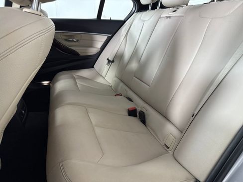 Used 2016 BMW 340i Sedan image 12
