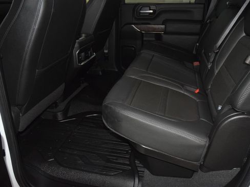 Used 2022 GMC Sierra 3500 Denali AWD/4WD image 46