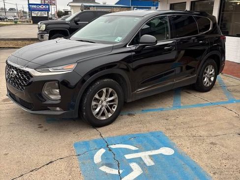 Used 2019 Hyundai Santa Fe SEL image 3