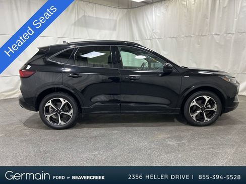 Used 2023 Ford Escape ST-Line Elite image 2