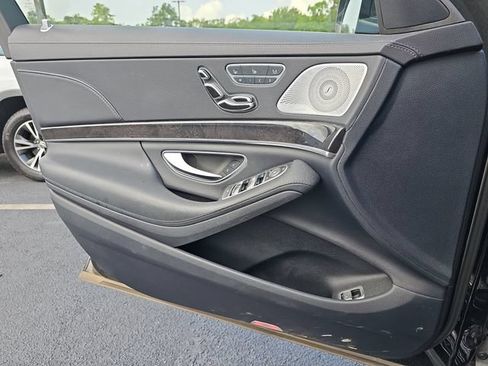Used 2020 Mercedes-Benz S 450 Sedan image 31