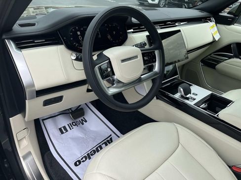 New 2026 Land Rover Range Rover Long Wheelbase SE AWD/4WD image 11