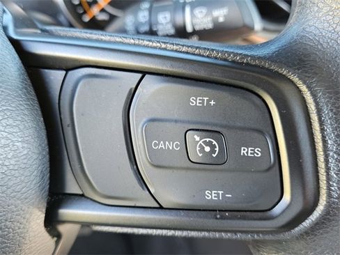 Used 2023 Jeep Wrangler Sport image 27