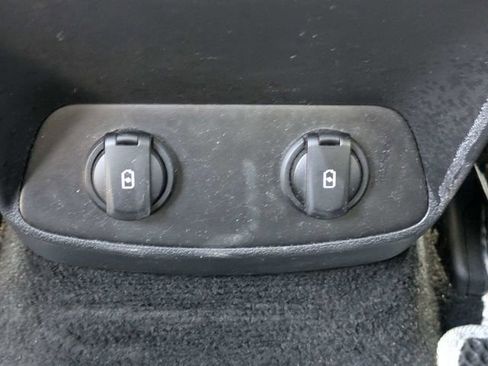 Used 2019 Hyundai Santa Fe SE AWD/4WD image 14