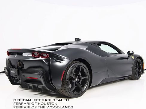 Used 2023 Ferrari SF90 Stradale AWD/4WD image 7