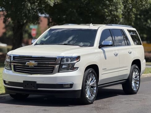 Used 2015 Chevrolet Tahoe LTZ image 2