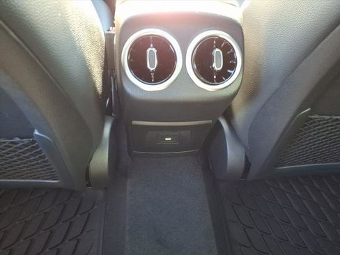 Used 2026 Mercedes-Benz CLA 250 image 9