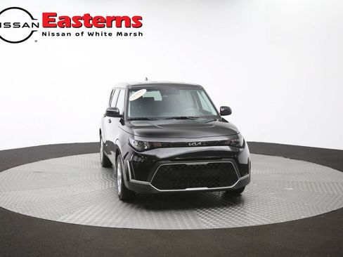 Used 2025 Kia Soul LX w/ LX Technology Package FWD image 50