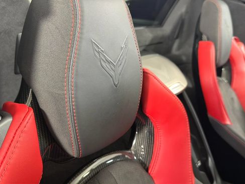 Used 2024 Chevrolet Corvette Stingray Premium Conv w/ Z51 Performance Package RWD image 34