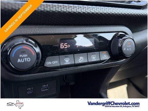 Used 2021 Nissan Kicks SV FWD image 19
