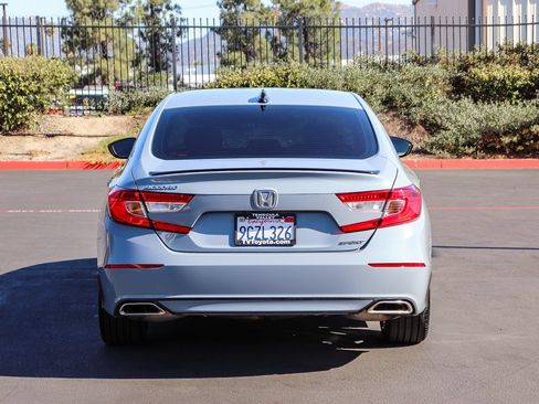 Used 2022 Honda Accord Sport image 6
